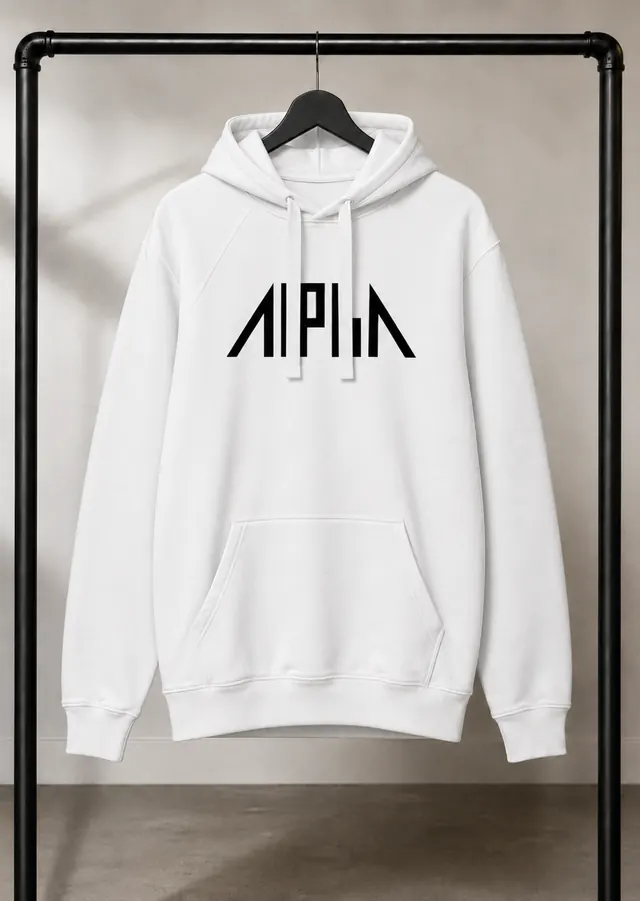 Sweat à capuche ALPHA Edition Stonan Wear blanc sur cintre, lettrage ALPHA noir anguleux sur la poitrine